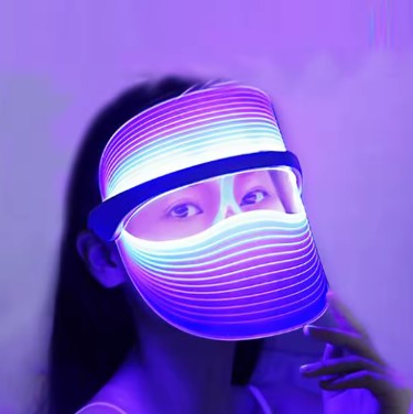 Social Skin 3-in-1 LED Light Therapy Face Mask